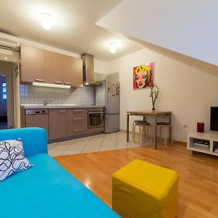 Apartment Miss. Monroe Split